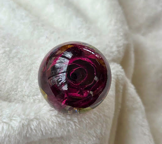 Round Wine Stopper- Red Rose