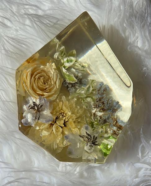 Large Standing Floral Preservation Gem